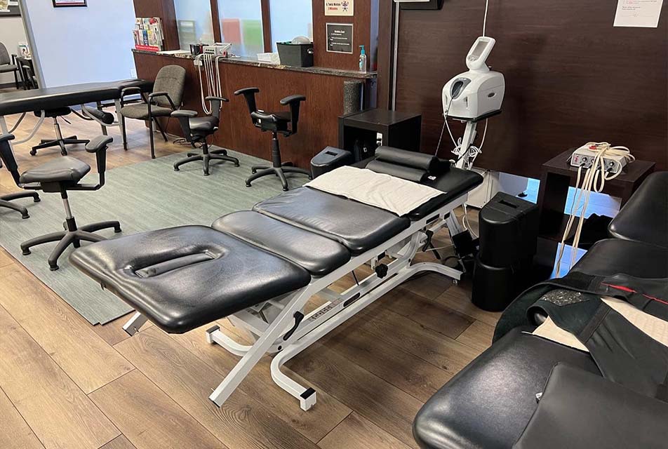 Dynamic Chiropractic In Louisville decompression table